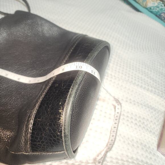 BRIGHTON VINTAGE EUC BLACK SHOULDER BAG
